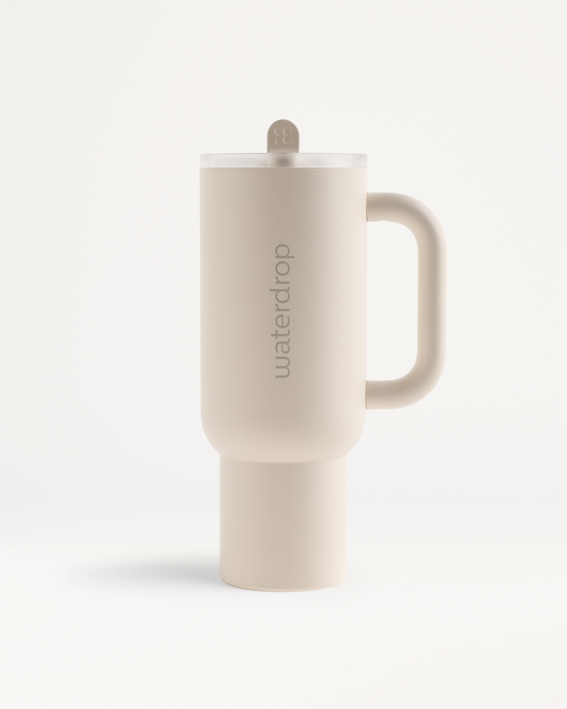 Explorer Thermo Tumbler mit Griff und Klappdeckel.